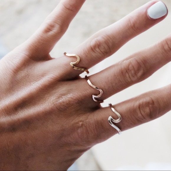 “Sadie” Wave Ring - Picture 3 of 5